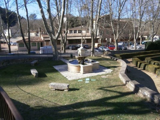 entrecasteaux fontaine 2